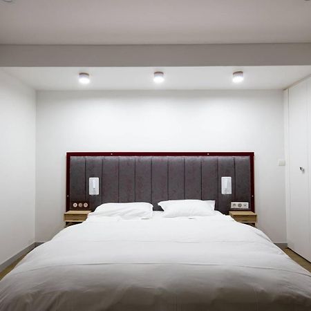 Home In Paris Marais Elegant Flat In Old Париж Екстериор снимка